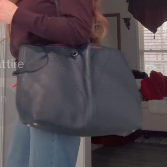 YSL Classic Tote/top handle bag - Picture 15 of 16